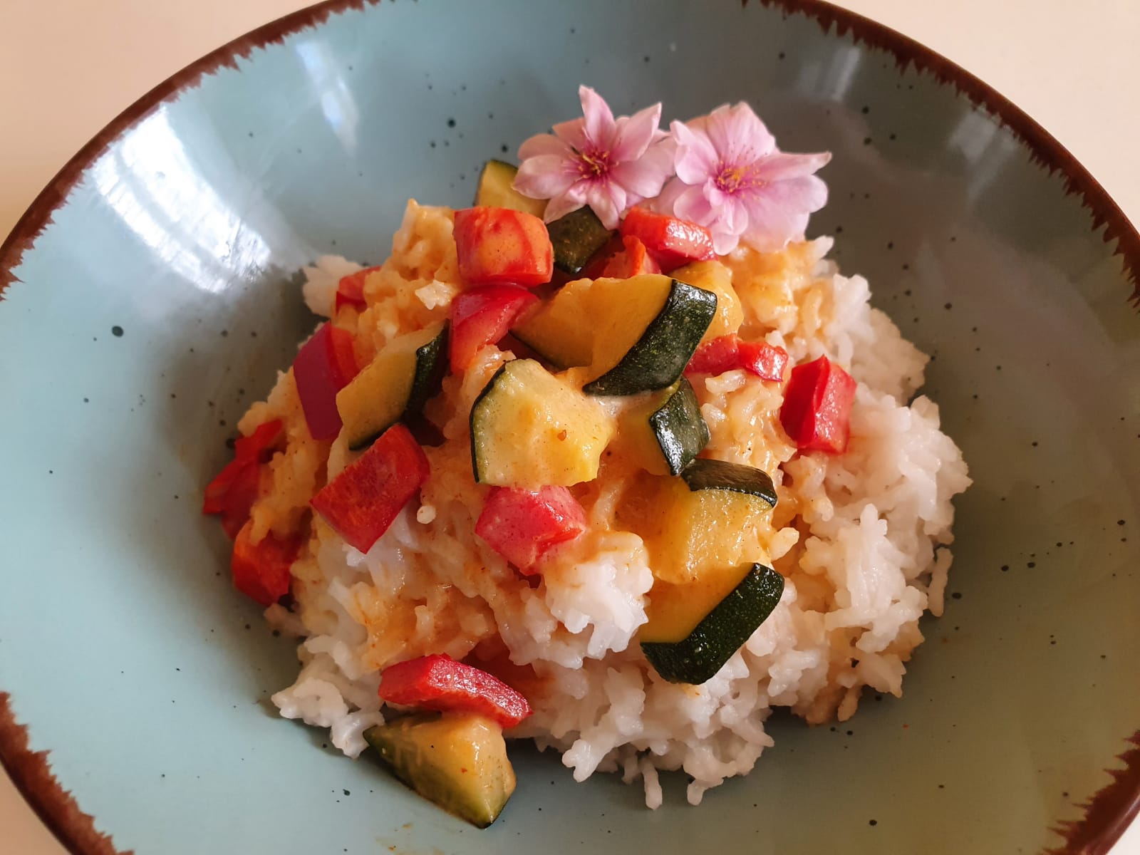 Rotes Thai Curry mit Zucchini