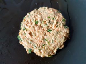 Pfanne Teig - Zucchini Karotten Puffer Anleitung Mehl kneten