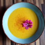 Gelbe Zucchini-Suppe (vegan)