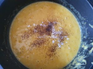 Gelbe Zucchini-Suppe (vegan)