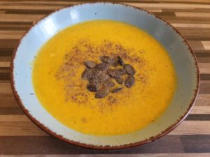 Kürbis-Zucchini-Suppe (vegetarisch)