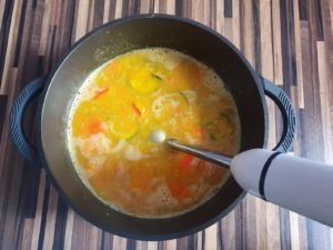 Kürbis-Zucchini-Suppe (vegetarisch)
