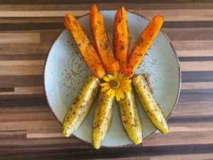 Marinierte Zucchini und Kürbis Boote (vegan)