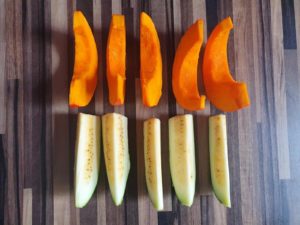 Marinierte Zucchini und Kürbis Boote (vegan)