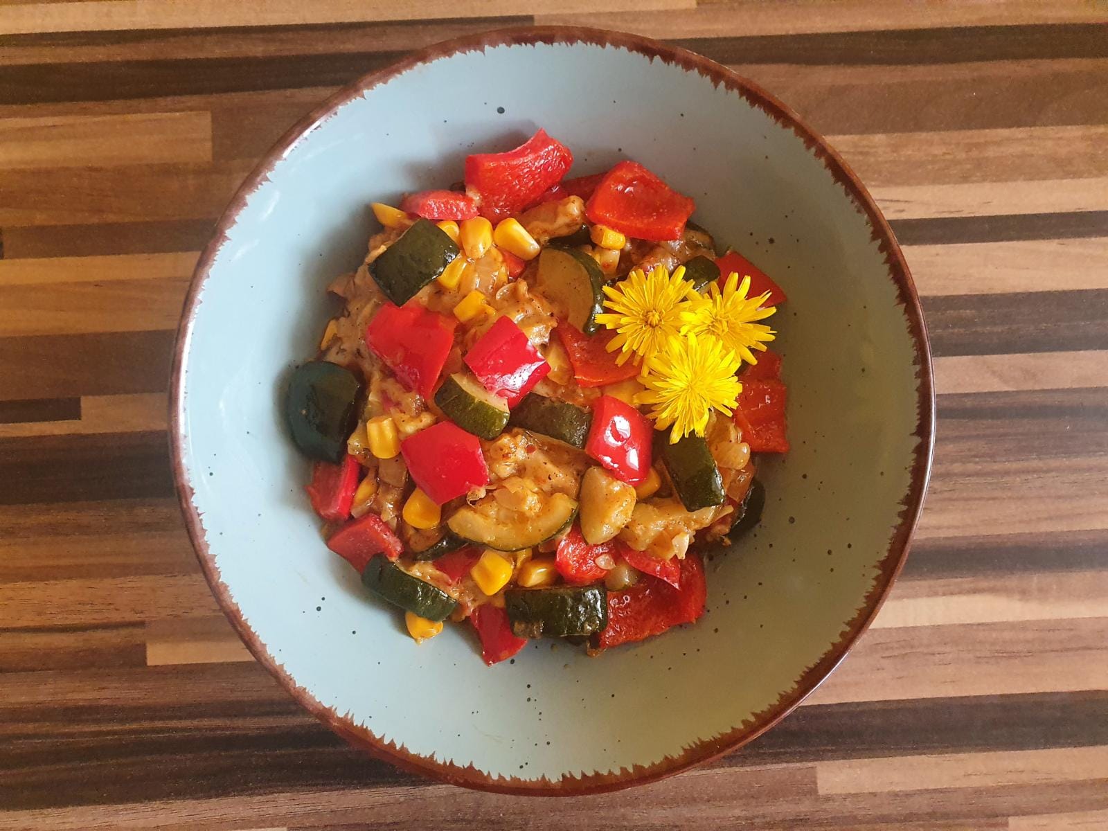 Zucchini-Paprika-Käsepfanne (vegetarisch)