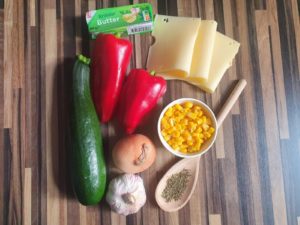 Zucchini-Paprika-Käsepfanne (vegetarisch)
