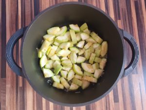 Weiße Zucchini-Kokos-Suppe (vegan)