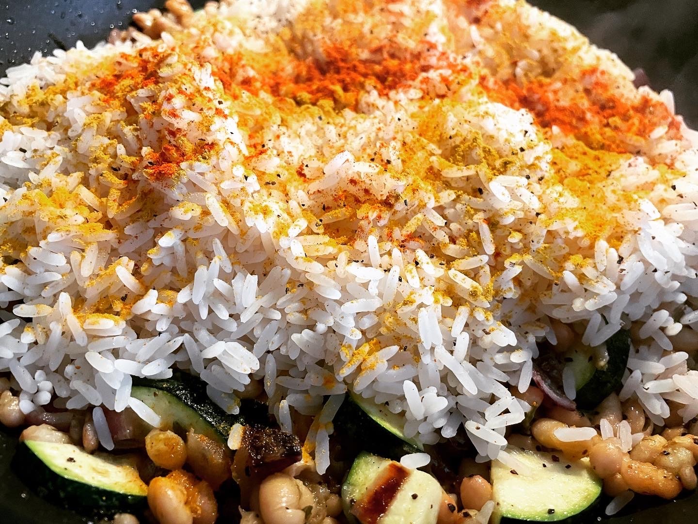 Weiße Bohnen mit Reis &amp; Zucchini (vegan) - zucchiniwelt.de